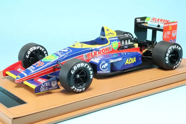 テクノモデル 1/18 ラルース ローラ LC88 No.29 1988 日本GP 鈴木亜久里　TM18-371A