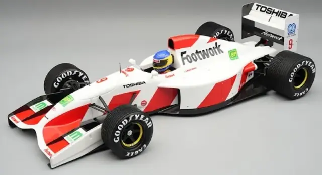 [予約] テクノモデル 1/18 フットワーク FA13 No.9 1992 スペインGP ミケーレ・アルボレート レインタイヤ車 ドライバーフィギュア付き　　TMD18-458D