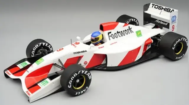 [予約] テクノモデル 1/18 フットワーク FA13 No.9 1992 モナコGP ミケーレ・アルボレート ドライバーフィギュア付き　　TMD18-458B
