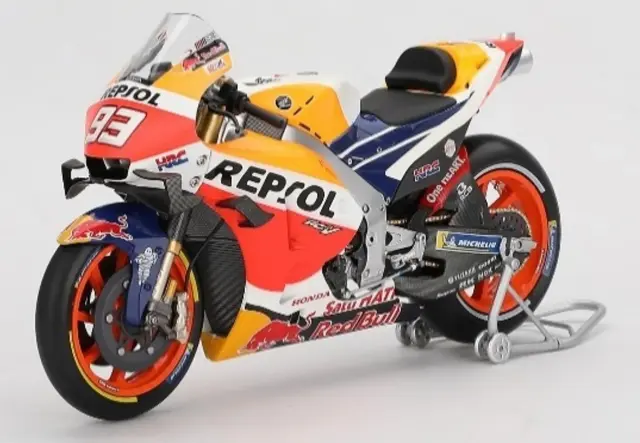 予約] トゥルースケールモデル 1/12 レプソル ホンダ RC213V