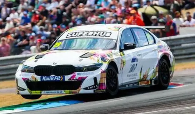 [予約] スパーク1/43 ウエスト・サリー・レーシング No.29 BMW 330i BTCC ノックヒル 2026 ルイス・ギルバート　UK069