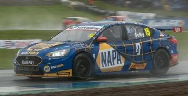 [予約] スパーク1/43 NAPAレーシングUK No.15 フォード フォーカス チタニウム BTCC ノックヒル レース・アゲインスト・デメンチア ルイス・セルビー　UK077
