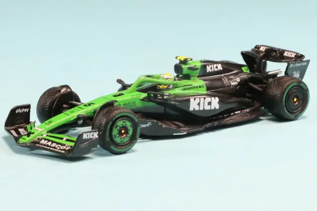 スパーク 1/64 ザウバー C45 No.5 2025 オーストラリアGP  G.ボルトレート　Y427