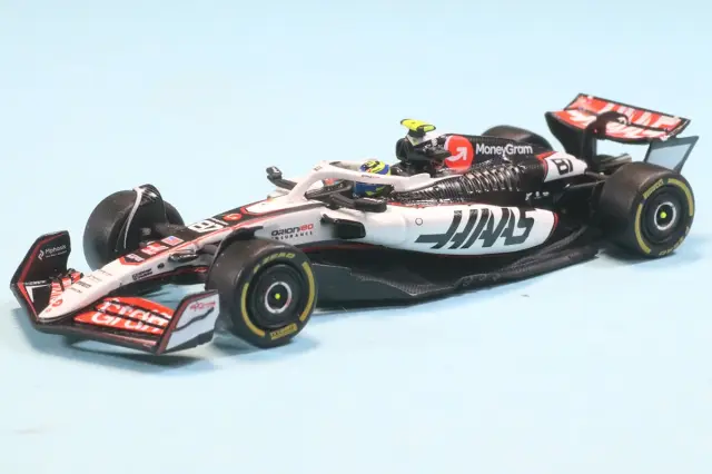 スパーク 1/64 ハース VF-25 No.87 2025 中国GP O.ベアマン　Y435
