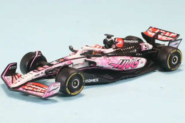 スパーク 1/64 ハース VF-25 日本GP 2025 E.オコン Y439