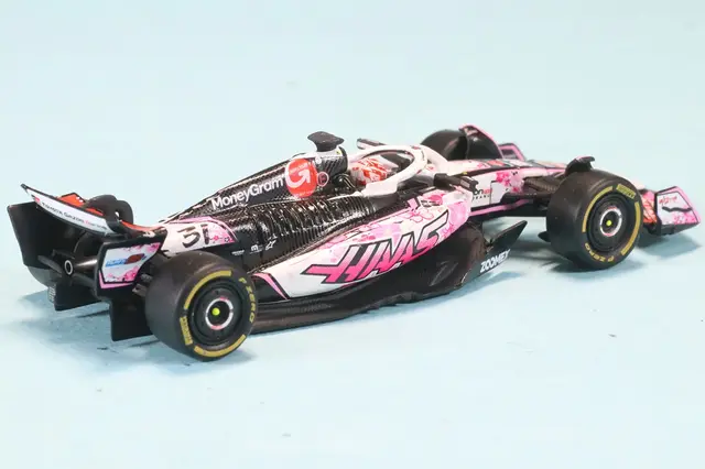 スパーク 1/64 ハース VF-25 日本GP 2025 E.オコン Y439 ミニカー