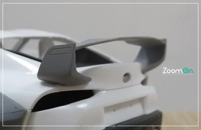 ZoomOn 1/24 トヨタ GRスープラ A90 リアウイング Z099 ミニカー