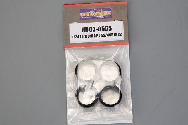 メーカー絶版] ホビーデザイン 1/24 18インチ ダンロップ 255/40R18 Z2