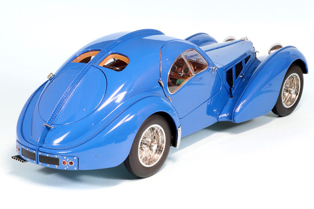 70943 - オートアート 1/18 ブガッティ タイプ 57SC アトランティック 