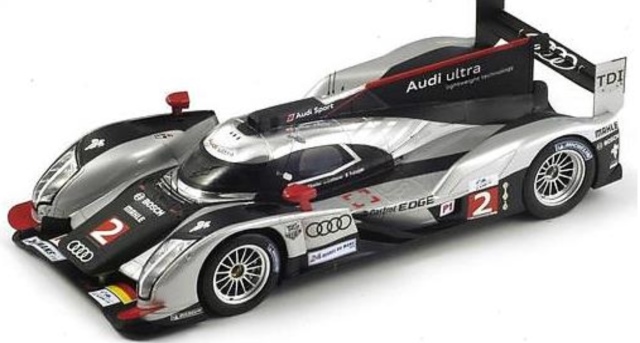 [予約] スパーク 1/18 アウディ R18 ルマン 2011 No.2 ウィナー ケース付き　18LM11