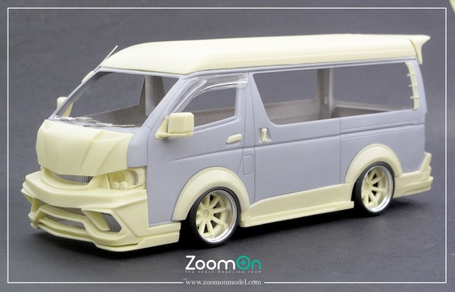 ZoomOn 1/24 トランスキット ハイエース S.A.D カスタム スティンガーJ ハイルーフ Ver. 　Z171