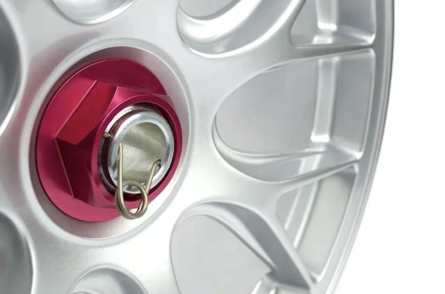 ZoomOn 1/24 ホイールセンターロックナット 4個入り & エッチング ZT045