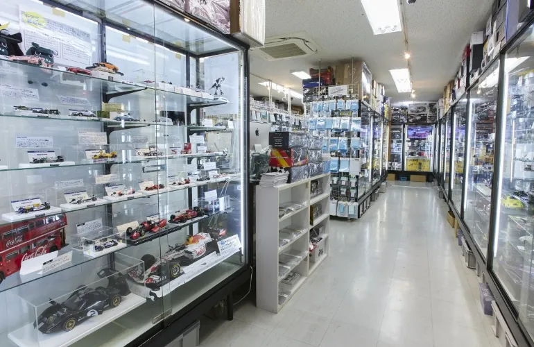 ロム梅田 本店