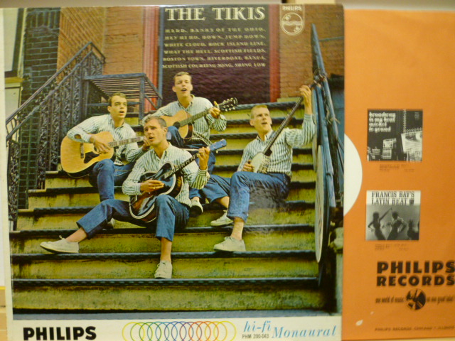 THE TIKIS / The Tikis