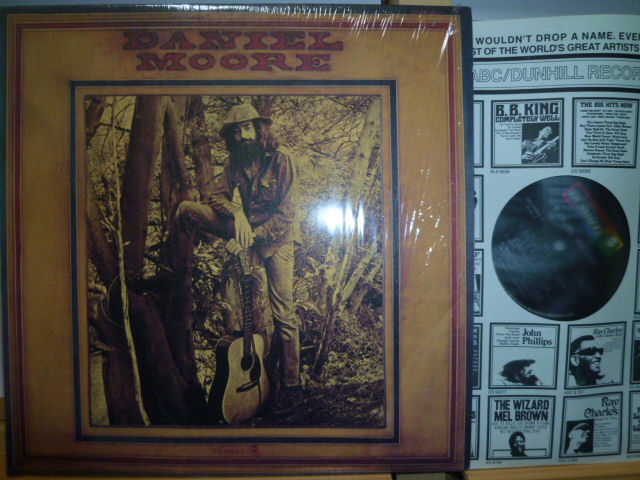 DANIEL MOORE ダニエル・ムーア / Daniel Moore