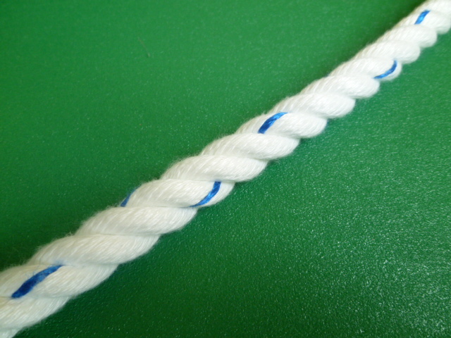 エステルスパンロープ　直径１２mm（１００メートル巻き）青線入り