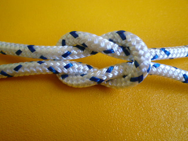 エステルWブレード１６打ちロープ　直径６ｍｍ（切り売り品）メートル単位　最大２００ｍまで