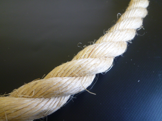 麻ロープ（染サイザル）　直径２２ｍｍ（切り売り品）メートル単位　最大１９９mまで　