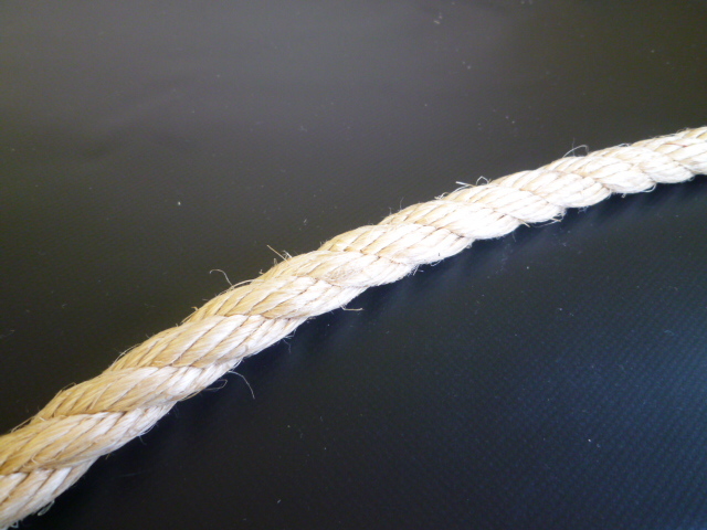 麻ロープ（染サイザル）　直径６ｍｍ（切り売り品）メートル単位　最大１９９mまで　