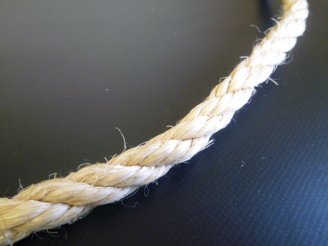 麻ロープ（染サイザル）　直径８ｍｍ（切り売り品）メートル単位　最大１９９mまで　