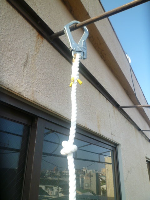 簡易避難（作業補助）ロープ （結び目あり） 大径フック付