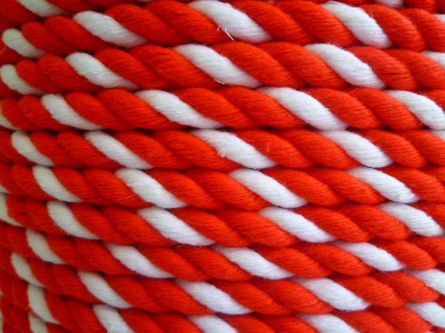 紅白ロープ　アクリル赤／白　直径６mm（切り売り）メートル単位　最大１００M