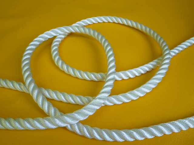 綿ロープ 9mm 400m 未使用品 ダイヤ印（9mm×100m 綿ロープ 近江屋  