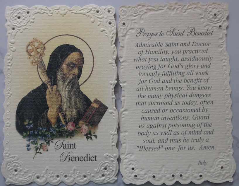 HOLYART　SA002097   イタリア　飾りエンボス厚紙加工　ご絵　聖ベネディクト　6.8x 10.5Cm　裏外国語の祈り