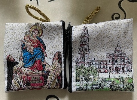 イタリア　 LALB11-17　布製ロザリオ入れ　金または白　８×６．５センチ　ポンペイの聖母　チャック式　Little cloth purse with image