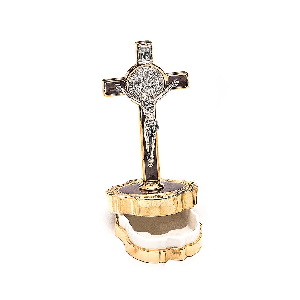 一般不可　転売不可　イタリア　 LALSC066　金色　聖ベネディクト卓上小物入れ（ブレスレットまたは４ミリ珠ロザリオまで可能）Box in metal with golden cross of Saint Benedict cm. 8x4,5