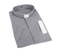 教会住所または寄進者宅のみお届け　イタリア  DESTA社　聖職者事務服　半袖コットンブレンド　Art　１４８　首回り40 41 42 43 44 45センチ　　SKU: 13100148 C04  薄めのグレー　Grigio Chiaro