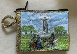 イタリア　 LALB11-26 -2　布製ロザリオ入れ　８×６．５センチ　ファティマの聖母　チャック式　Little cloth purse with image
