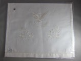 NARO0004　EU製　ファティマ　洗礼ブランケット　刺繍　７０×３７センチ