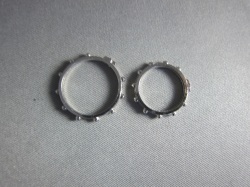 イタリア　 リング一連ロザリオ　　指ロザリオ　金属　銀色　小１８ｍｍ
