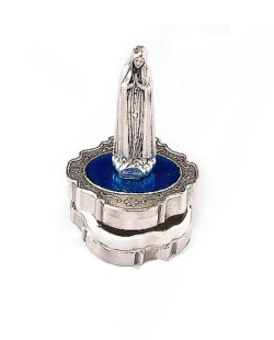 イタリア　 LALSC069　ファティマの聖母卓上小物入れ（４ミリ珠ロザリオまで可能）Box in metal with Our Lady of Fatima statue, oxidised cm. 8x4,5