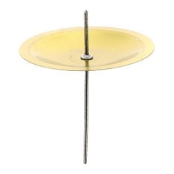 イタリア　 HAPR003336　アドベント用キャンドルホルダー 4個セット、金色の真鍮の直径。5cm　実際お届け品は縁取りが波型に変更になっています。　ピン先に保護ゴムあり。