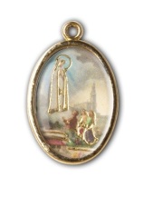 一般不可 転売禁止 FRATELLI BONELLA イタリア 高品質箔押 FB675D3715 両面メダイ ファティマご出現 ファティマ大聖堂 2 金色 22ミリ