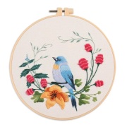 手刺繍用　初心者用　刺繍キット　ROAL713919　青い鳥　２０センチ枠＋刺繍糸＋英語解説書　つき　１セット