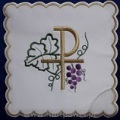 EU　HLCR120-002  教会典礼用　カリスリネン４点セット　刺繍ぶどう　Chalice's linen set　１２０－００２