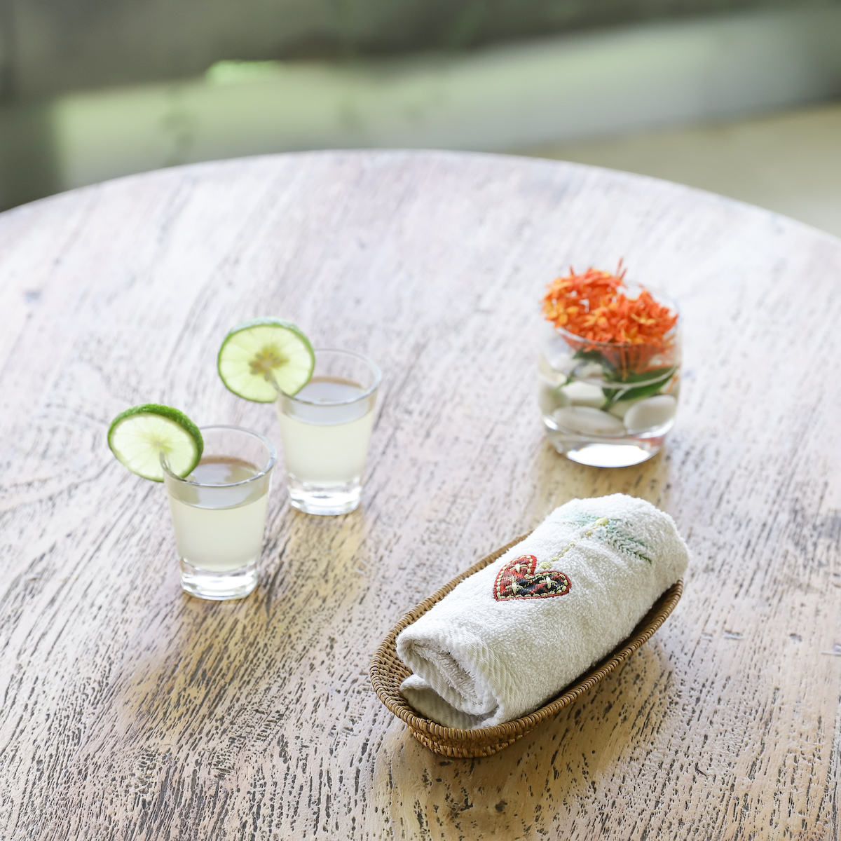 積み重ねOK オシボリ入れ (TRY303)