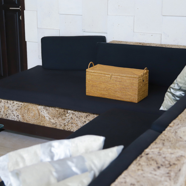 カゴ　　つづら　　収納　　　　美品 型番399BR 籐かごバスケット 収納ふた付きカゴ カラーボックス 棚