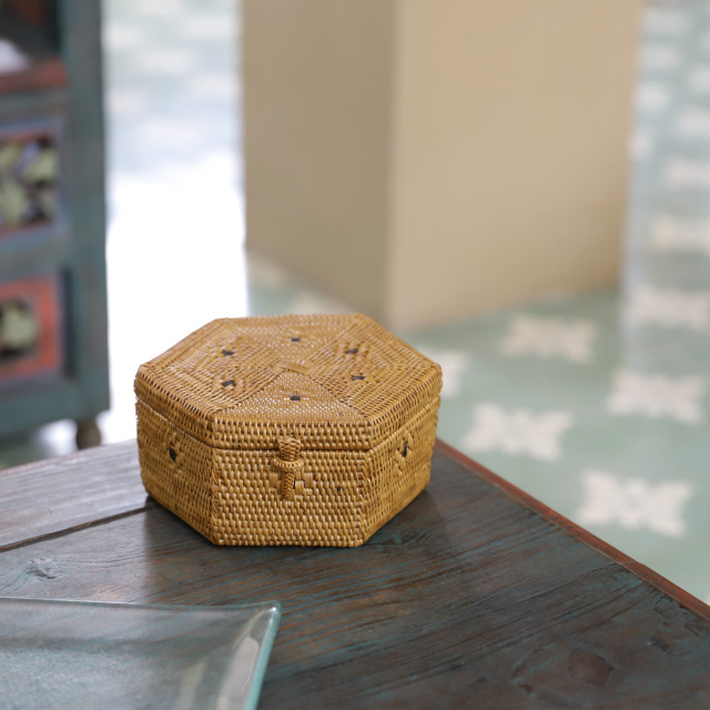 アタ ボックス 蓋付き 収納