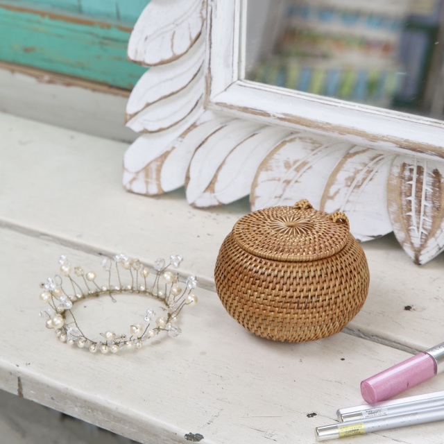 アタ 蓋付き 小物入れ