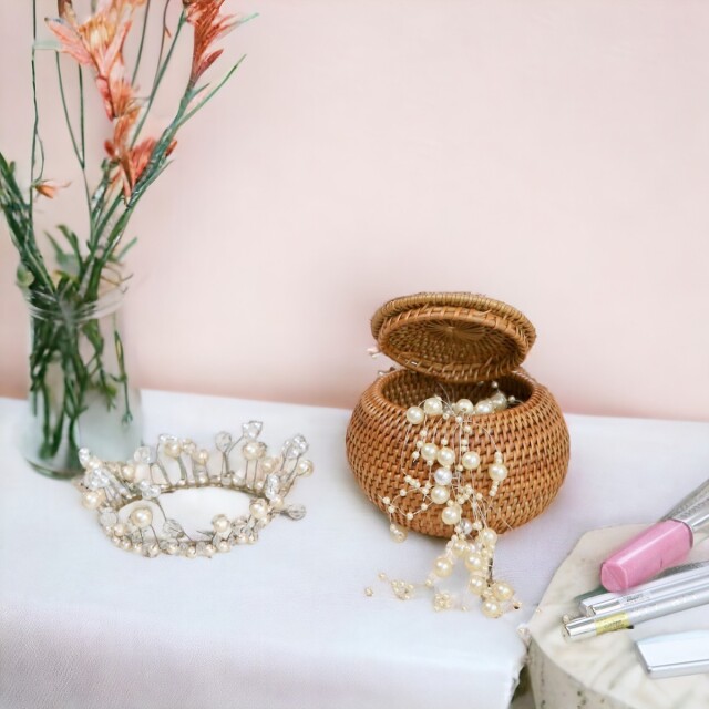 アタ 蓋付き 小物入れ