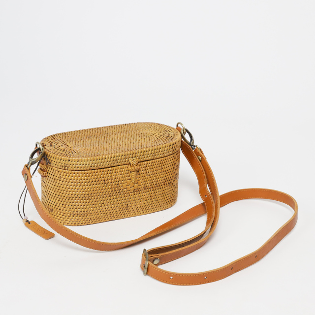 アタショルダーバッグ 楕円ミニ Mサイズ スマホ入るよ (NAB547) バリ島