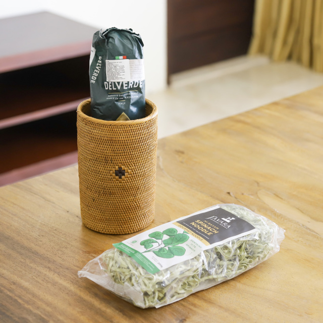 アタ雑貨 一輪挿し 花籠