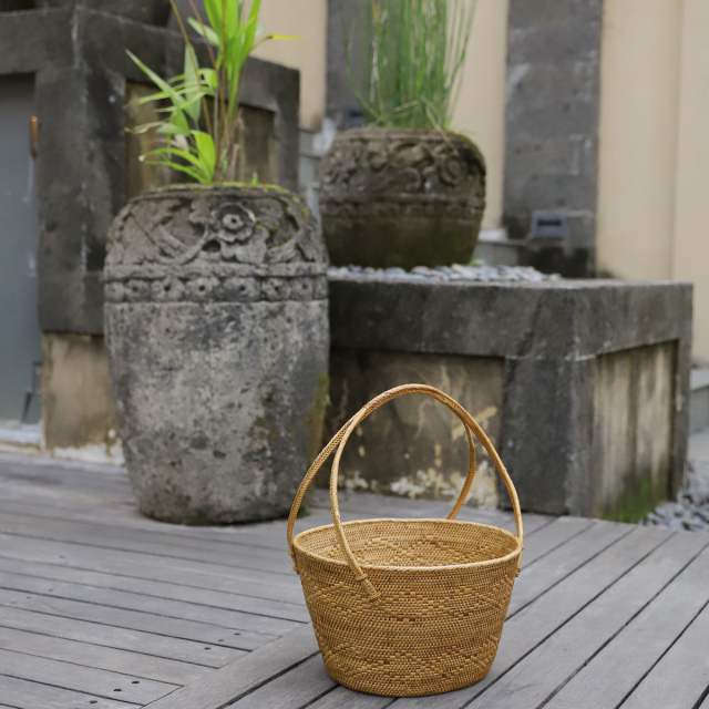 アタ　バスケット