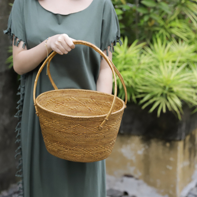 アタ　バスケット