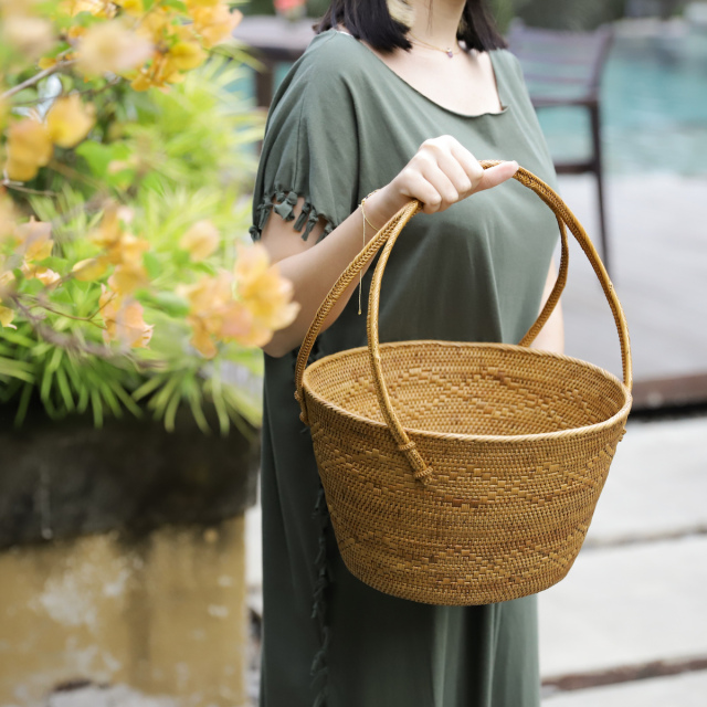 アタ　バスケット