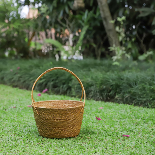 アタ　バスケット